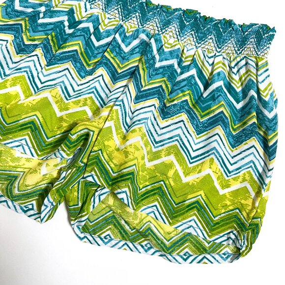 Derek Heart Green & Yellow Shorts (medium) - Picture 2 of 6